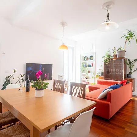 Guesthost - Lovely In Parma! Parma