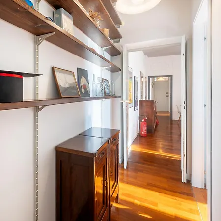 Guesthost - Lovely In Parma! Lejlighed