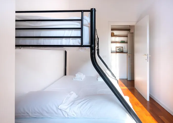 Apartamento Guesthost - Lovely In Parma! Parma